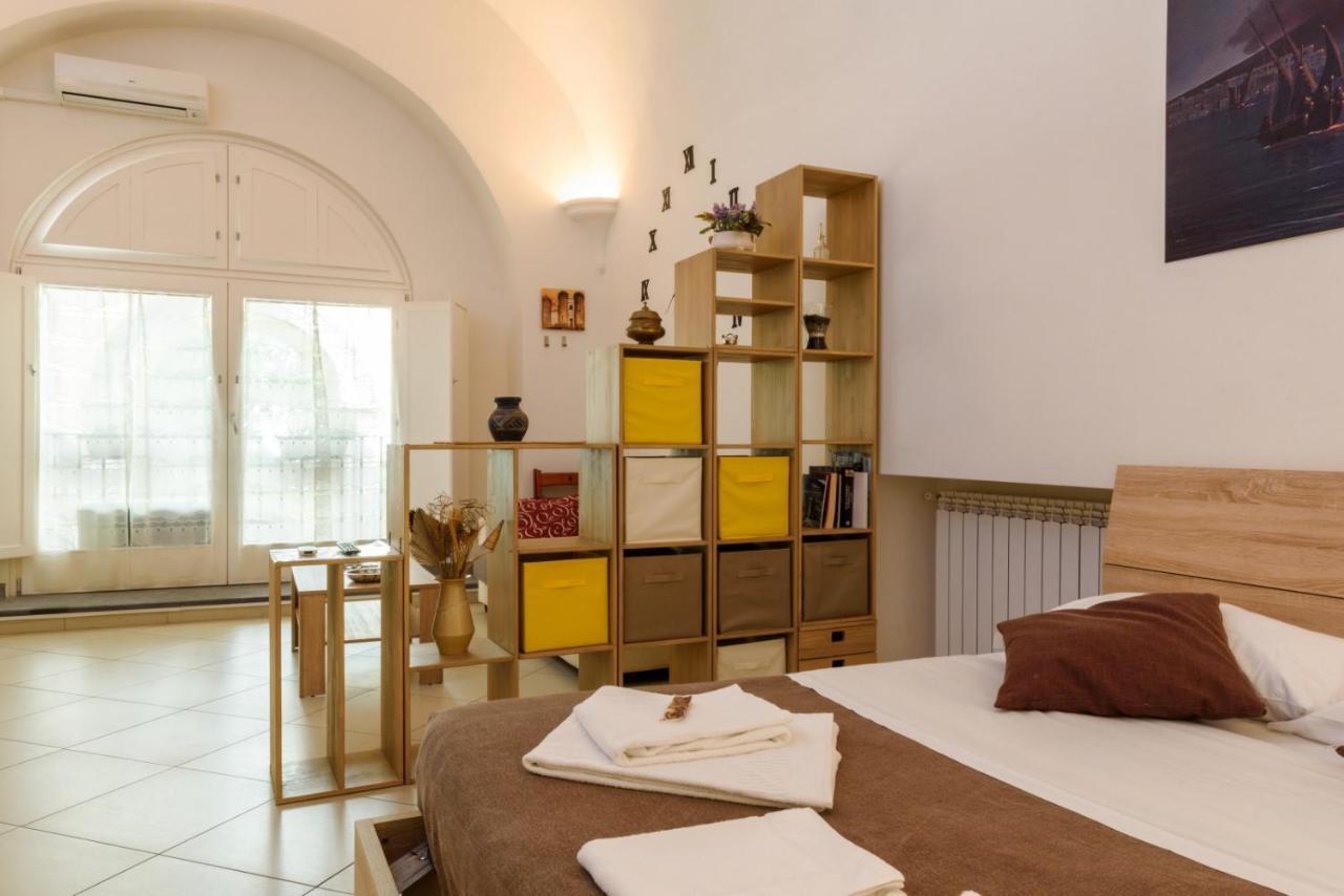 ナポリ サラチーノ ルレ Bed & Breakfast エクステリア 写真
